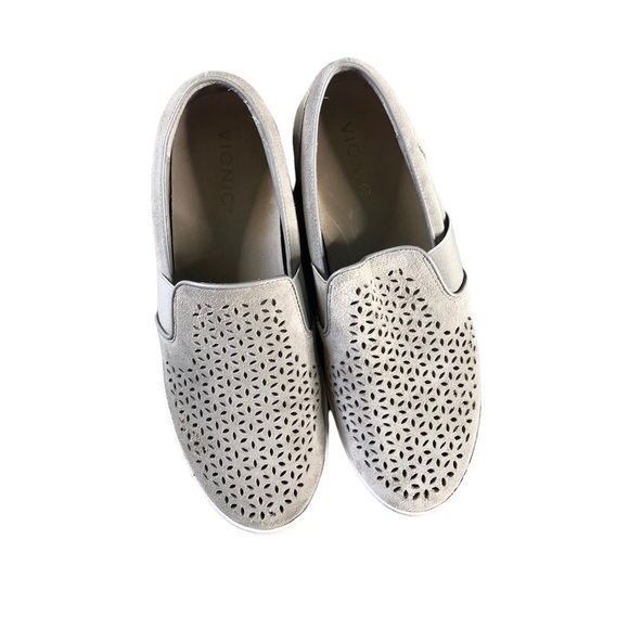 Vionic Womens Sz9 Gray Perforated Slip On Shoes, Kani, Arch Support, Flexible - Picture 1 of 10